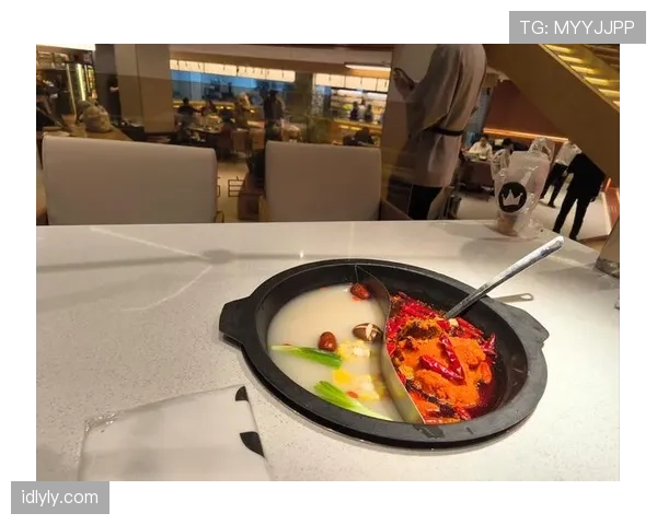 鲍春来训练间隙吃自带火锅,这生活滋味也太娱乐圈了吧! 鲍春来训练间隙吃自带火锅,这生活滋味也太娱乐圈了吧!